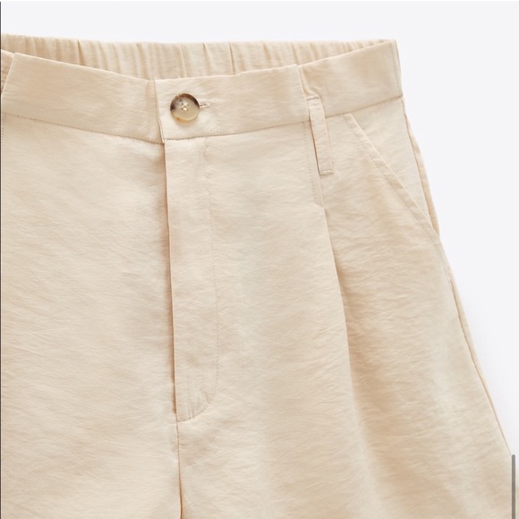 ZARA Beige Pleated High Waisted Shorts | M - Picture 3 of 5